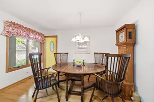 2235 Tamarack Dr, Downers Grove, IL 60515 - Photo 11