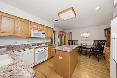 2235 Tamarack Drive, Downers Grove, IL 60515 - Photo 9