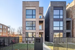 4208 S Calumet Ave, Chicago, IL 60653 - Photo 1