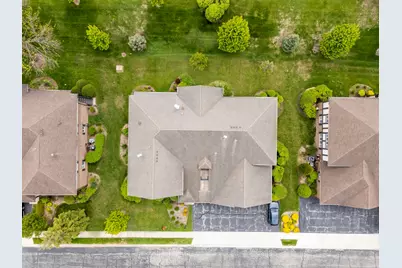245 Windsor Lane #B, Willowbrook, IL 60527 - Photo 27