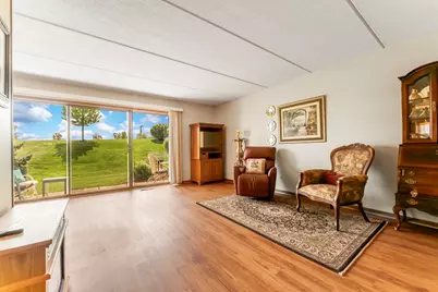 245 Windsor Lane #B, Willowbrook, IL 60527 - Photo 5