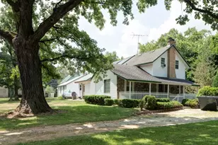 17049 W Edwards Rd, Antioch, IL 60002 - Photo 1