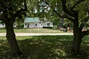 17049 W Edwards Rd, Antioch, IL 60002 - Photo 47