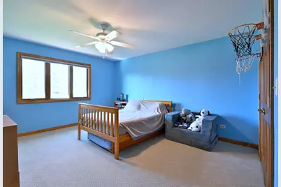 5681 River Park Drive, Libertyville, IL 60048 - Photo 37