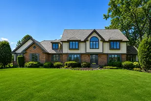 5681 River Park Dr, Libertyville, IL 60048 - Photo 1