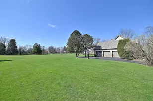 5681 River Park Dr, Libertyville, IL 60048 - Photo 51