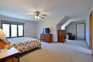 5681 River Park Dr, Libertyville, IL 60048 - Photo 33