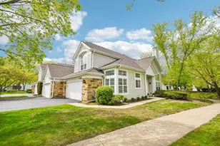 1058 Providence Ln, Buffalo Grove, IL 60089 - Photo 1