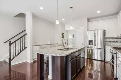 33 N Lincoln Lane, Arlington Heights, IL 60004 - Photo 9