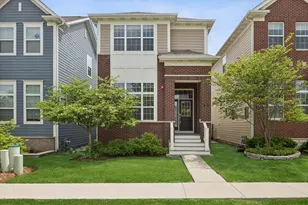 33 N Lincoln Ln, Arlington Heights, IL 60004 - Photo 1
