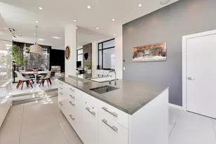 2050 W Huron St, Chicago, IL 60612 - Photo 15