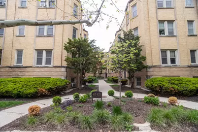 417 Wisconsin Avenue #1E, Oak Park, IL 60302 - Photo 1