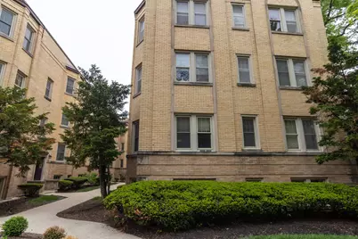 417 Wisconsin Avenue #1E, Oak Park, IL 60302 - Photo 3