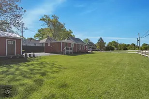 201 1/2 Reverend Walton Dr, Lockport, IL 60441 - Photo 25