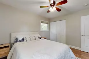 305 Cedar Ct, Streamwood, IL 60107 - Photo 9
