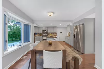 15 Devonshire Drive, Oak Brook, IL 60523 - Photo 11