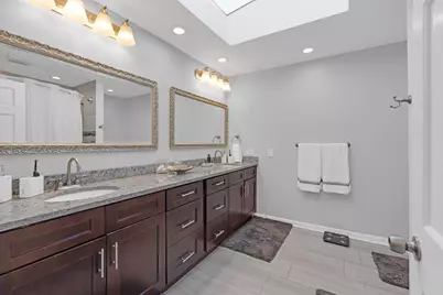 15 Devonshire Drive, Oak Brook, IL 60523 - Photo 19