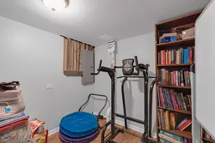 15 Devonshire Dr, Oak Brook, IL 60523 - Photo 31