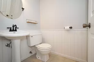 223 Harvest Ct, Vernon Hills, IL 60061 - Photo 9