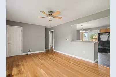 1270 W Staver Street, Freeport, IL 61032 - Photo 5