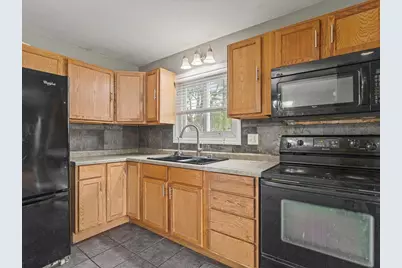 1270 W Staver Street, Freeport, IL 61032 - Photo 9