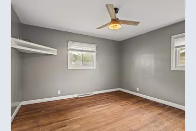 1270 W Staver Street, Freeport, IL 61032 - Photo 11