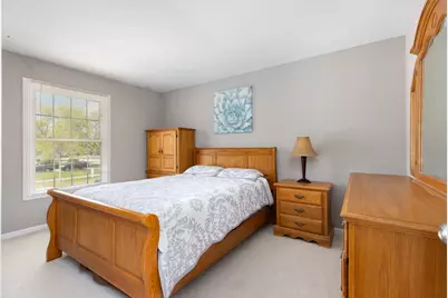 324 Byron Avenue, Bloomingdale, IL 60108 - Photo 9