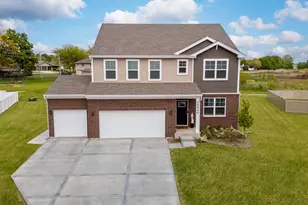 15000 W Oxford Ln, Manhattan, IL 60442 - Photo 1