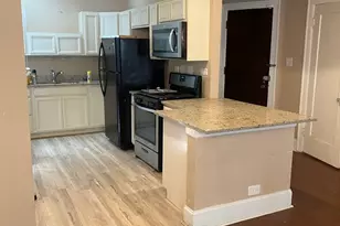 2215 E 70th Pl, Chicago, IL 60649 - Photo 3