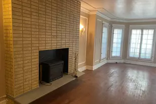 2215 E 70th Pl, Chicago, IL 60649 - Photo 5