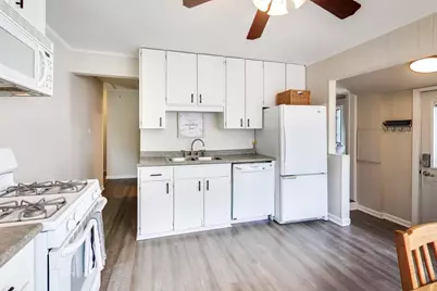 3100 Falcon Court W, Rolling Meadows, IL 60008 - Photo 7