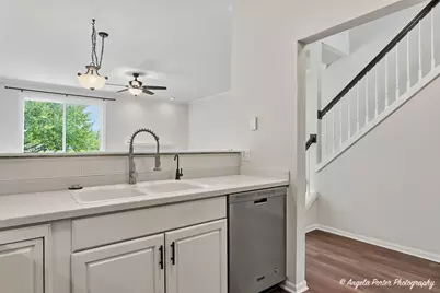 606 Hartford Court, Oswego, IL 60543 - Photo 9