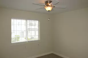 32461 N Rushmore Ave, Lakemoor, IL 60051 - Photo 17