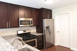 32461 N Rushmore Ave, Lakemoor, IL 60051 - Photo 9