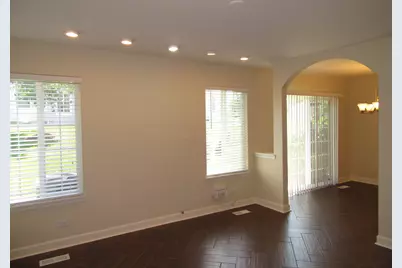 32461 N Rushmore Avenue, Lakemoor, IL 60051 - Photo 5