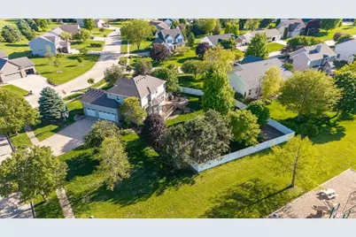 102 Meadowland Drive, Lexington, IL 61753 - Photo 5