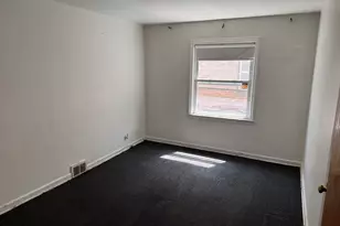 6541 N Hoyne Ave, Chicago, IL 60645 - Photo 7