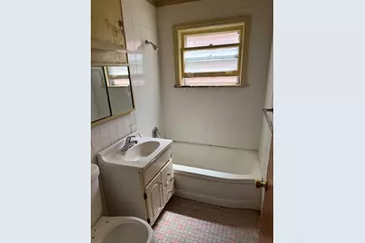 6541 N Hoyne Avenue #1S, Chicago, IL 60645 - Photo 5