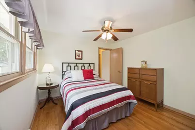 4116 Raymond Avenue, Brookfield, IL 60513 - Photo 9