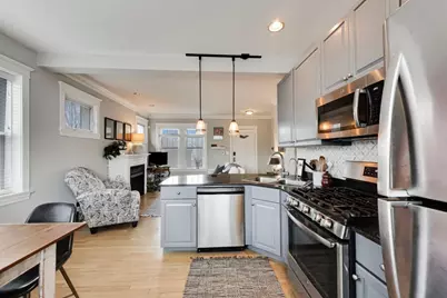 3351 N Clifton Avenue #2E, Chicago, IL 60657 - Photo 9