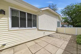 25 Garden Dr, Montgomery, IL 60538 - Photo 23