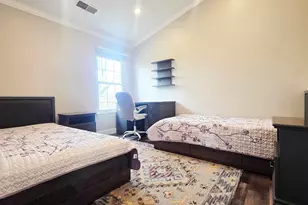 2012 Quaker Hollow Ln, Streamwood, IL 60107 - Photo 23