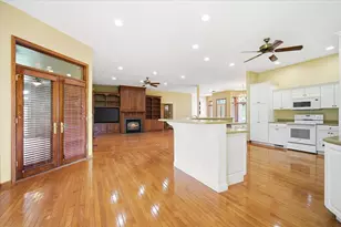 30 Canterbury Ct, Fairbury, IL 61739 - Photo 11