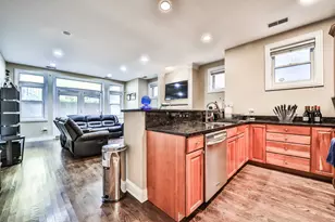 663 N Peoria St, Chicago, IL 60642 - Photo 9