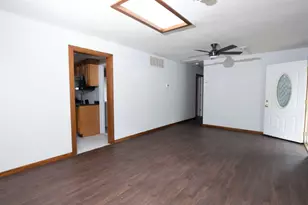 432 Natoma St, Park Forest, IL 60466 - Photo 5