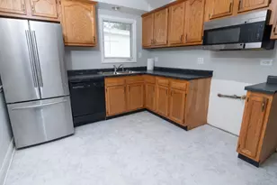 432 Natoma St, Park Forest, IL 60466 - Photo 7
