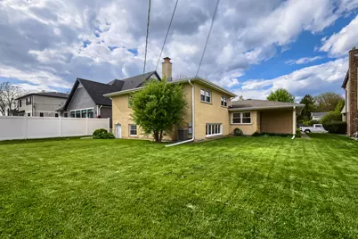 1305 E Ardyce Lane, Mount Prospect, IL 60056 - Photo 27