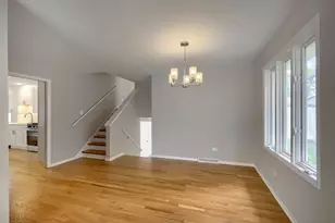 1305 E Ardyce Ln, Mount Prospect, IL 60056 - Photo 7
