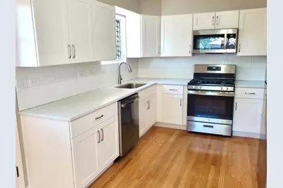 2140 Eastview Drive, Des Plaines, IL 60018 - Photo 3