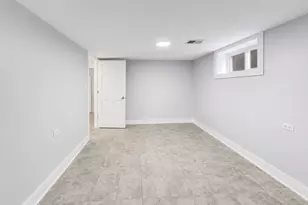 9138 S Carpenter St, Chicago, IL 60620 - Photo 33